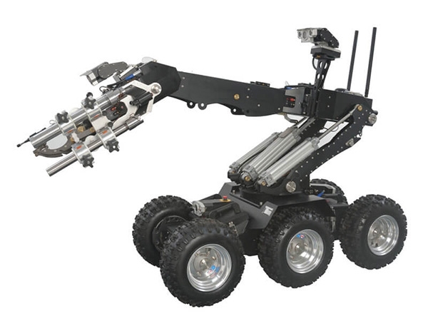 Defender defender imports heavy-duty EOD robot